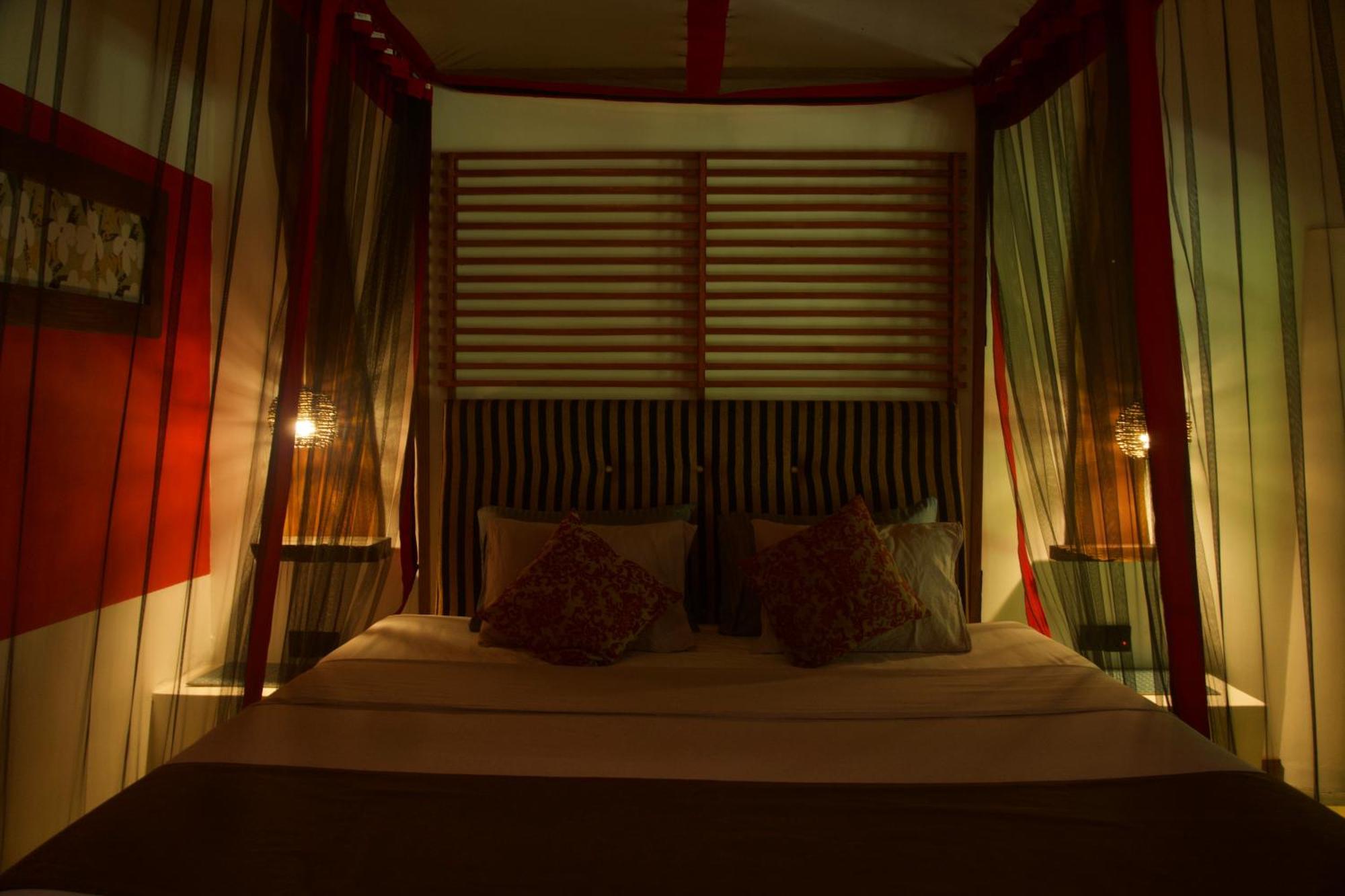 Red Coconut Villa Bentota Exterior foto
